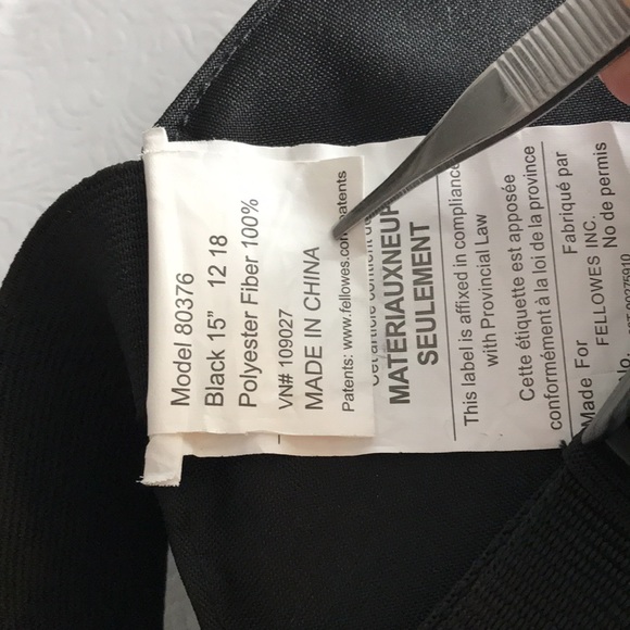 Fellowes Chair 15" Back Support Black Pad Model 80376 Triangle Shape - Picture 6 of 8